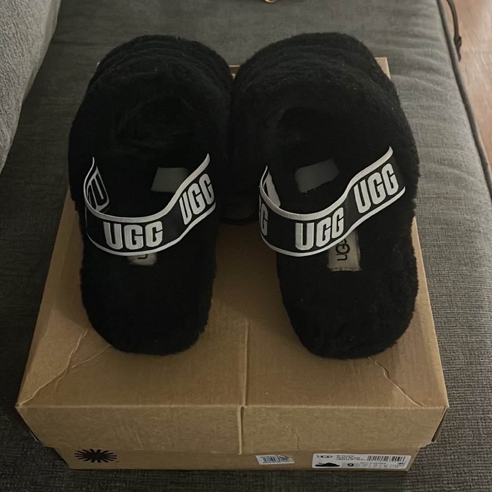 Ugg Slides - image 5